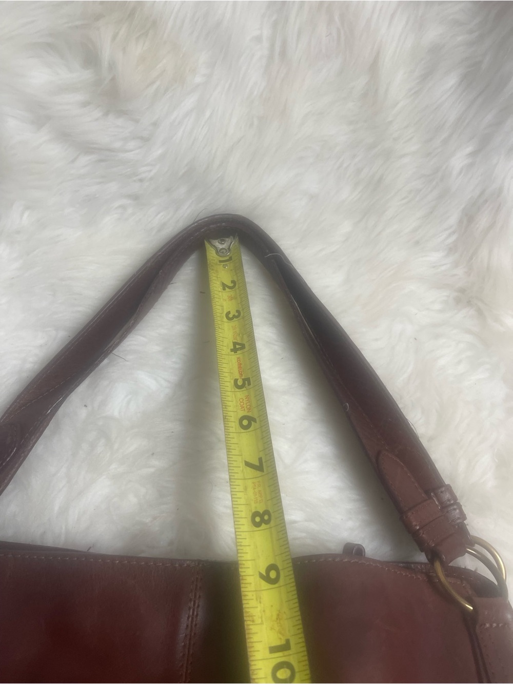 Bolo Leather Brown Medium Shoulder Bag gold tone hardwares. - Picture 9 of 14